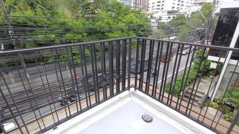 For Rent - Phrom Phong Space on 2nd Floor for Mixed Use, Lifestyle and Edutainment Business 700 sqm., Bangkok