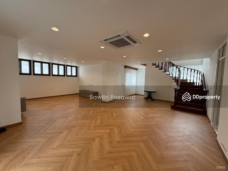 For Rent - Single house in Soi Ruamruedee, Bangkok