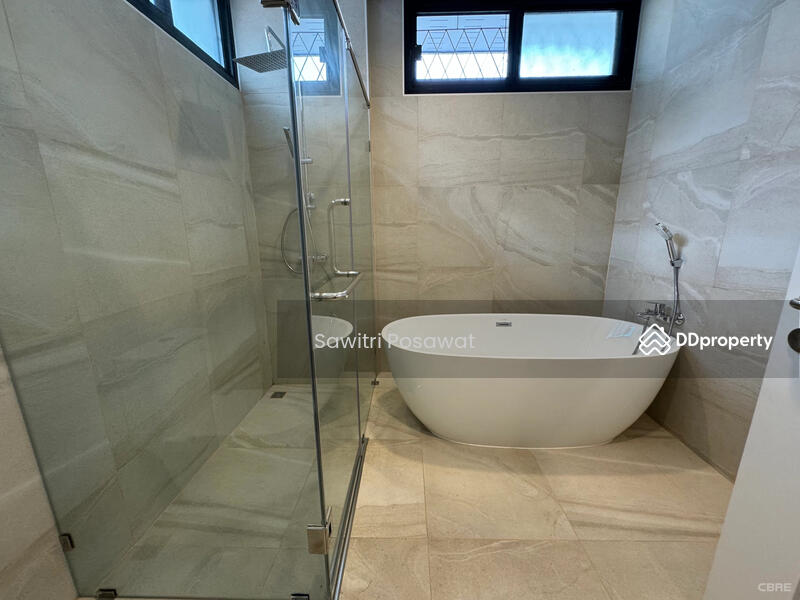 For Rent - Single house in Soi Ruamruedee, Bangkok
