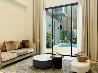 ขาย - BuGaan Rama 9-Meng Jai : บูก้าน พระราม 9-เหม่งจ๋าย, กรุงเทพ