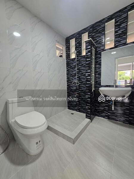 For Sale - Warangkun Khlong 3 Village, Pathum Thani