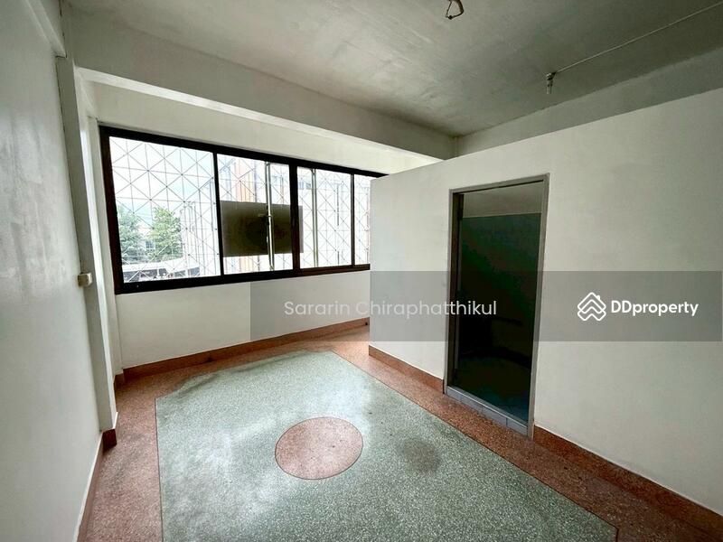 For Sale - 4-Bedroom Townhouse, Bangkok