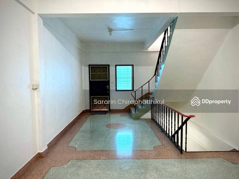 For Sale - 4-Bedroom Townhouse, Bangkok