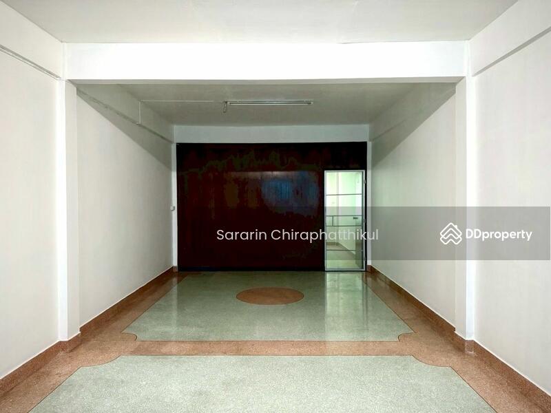For Sale - 4-Bedroom Townhouse, Bangkok
