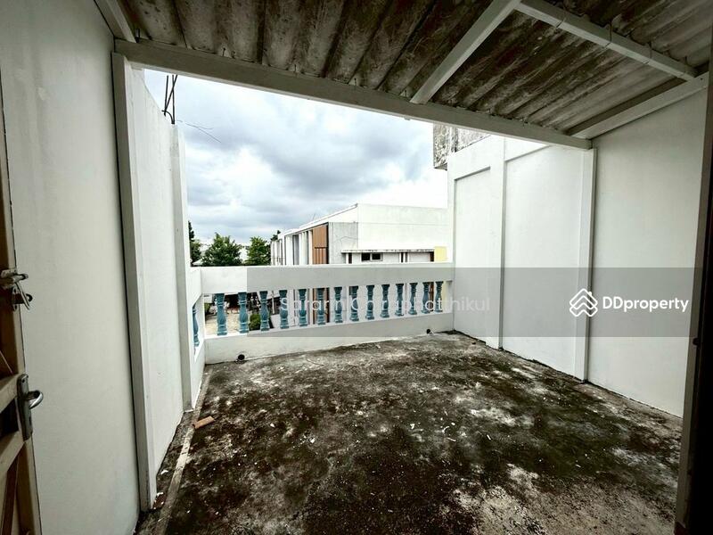 For Sale - 4-Bedroom Townhouse, Bangkok