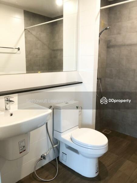 For Rent - 3-Bedroom Townhouse, Bangkok