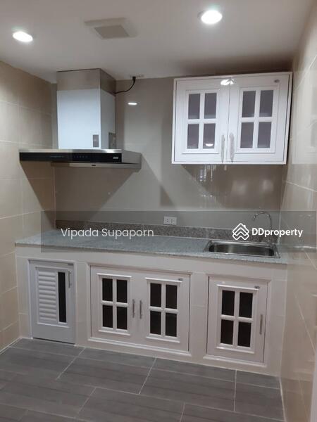For Sale - 2-Bedroom Townhouse, Bangkok