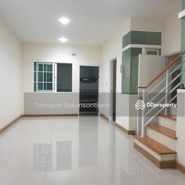 ขาย - Golden Town Onnut-Pattanakarn : ทาวน์โฮม โกลเด้น ทาวน์ อ่อนนุช-พัฒนาการ, กรุงเทพ