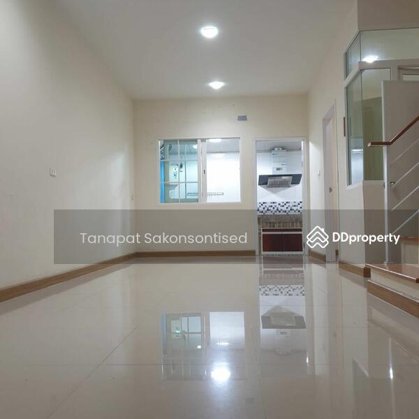 ขาย - Golden Town Onnut-Pattanakarn : ทาวน์โฮม โกลเด้น ทาวน์ อ่อนนุช-พัฒนาการ, กรุงเทพ