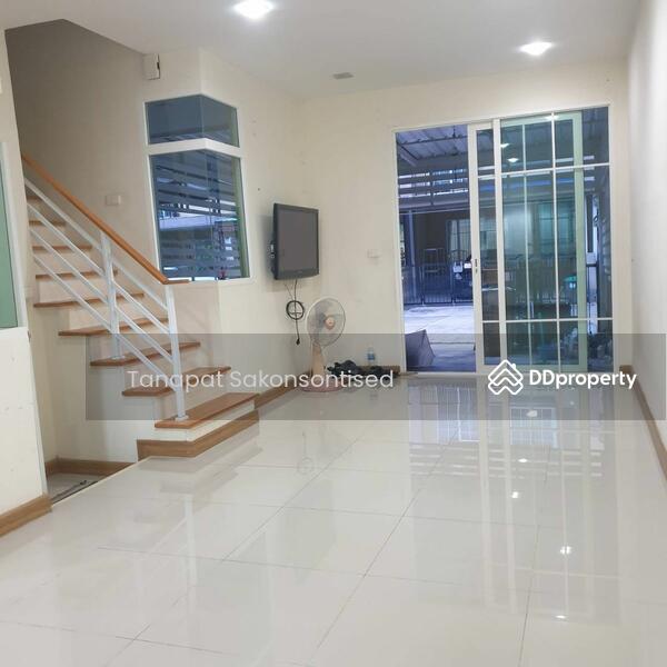 ขาย - Golden Town Onnut-Pattanakarn : ทาวน์โฮม โกลเด้น ทาวน์ อ่อนนุช-พัฒนาการ, กรุงเทพ
