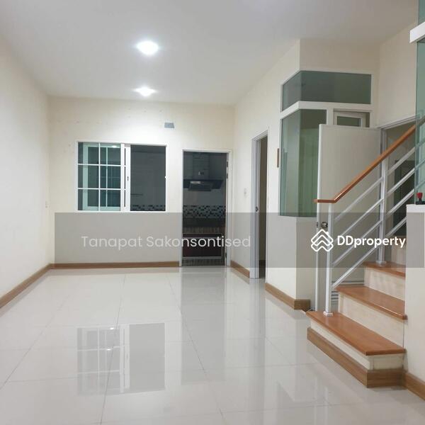 ขาย - Golden Town Onnut-Pattanakarn : ทาวน์โฮม โกลเด้น ทาวน์ อ่อนนุช-พัฒนาการ, กรุงเทพ