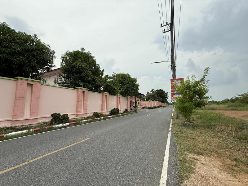 Land for Sale 16 Rai on Main Road, near Wat Luang Pho Sothon 72 mb, Chachoengsao, สิริโสธร, Sothon, Muang Chachoengsao, Chachoengsao, , 25,600 sqm, Land For Sale, by ยอดชาย สราญฤทธิชัย, 60176622 - DDproperty.com