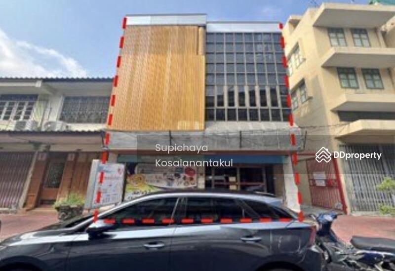 For Sale - 2-Bedroom Townhouse, Bangkok