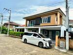 Golden Village : โกลเด้น วิลเลจ, สมุทรปราการ