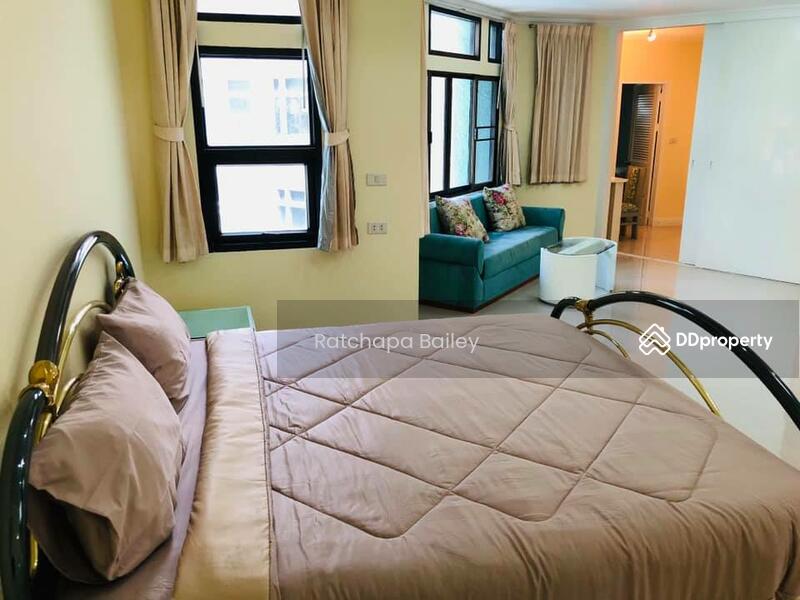 For Rent - 4-Bedroom Townhouse, Bangkok