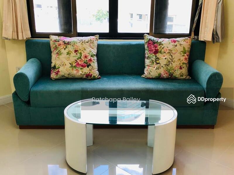 For Rent - 4-Bedroom Townhouse, Bangkok