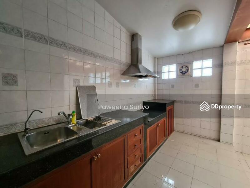 For Sale - 3-Bedroom Townhouse, Bangkok