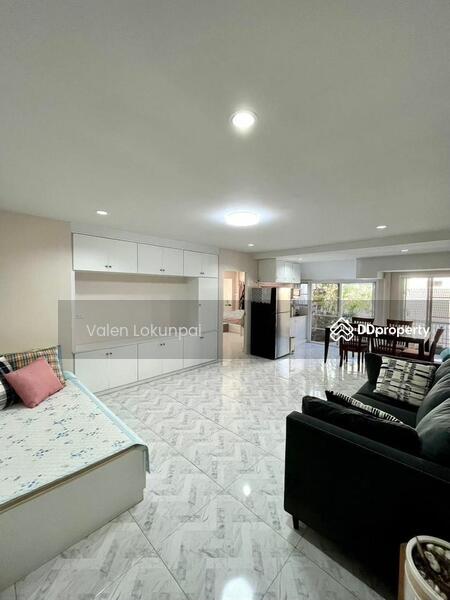 For Sale - 5-Bedroom Townhouse, Chiang Mai