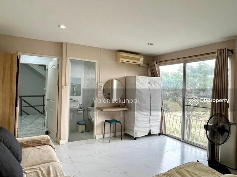 For Sale - 5-Bedroom Townhouse, Chiang Mai