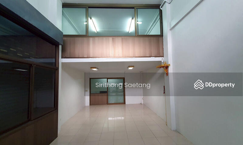 For Sale - Commercial building 4.5 story for sale in Soi Sihaburanukit 11, Min Buri, next to Min Buri Market, Bangkok