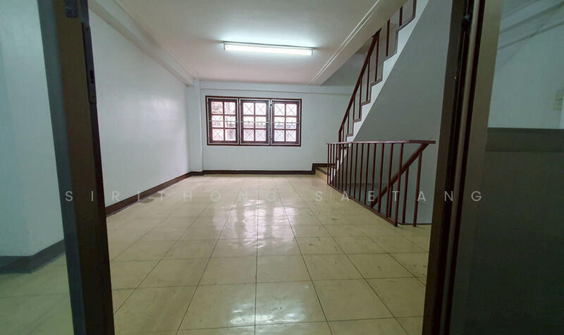 Commercial building 4.5 story in (Min Buri Market) Soi Sihaburanukit 11 (New renovate), Bangkok, สีหบุรานุกิจ 11, Min Buri, Bangkok, , 208 sqm, Shophouse For Sale, by Sirithong Saetang, 60177737 - DDproperty.com