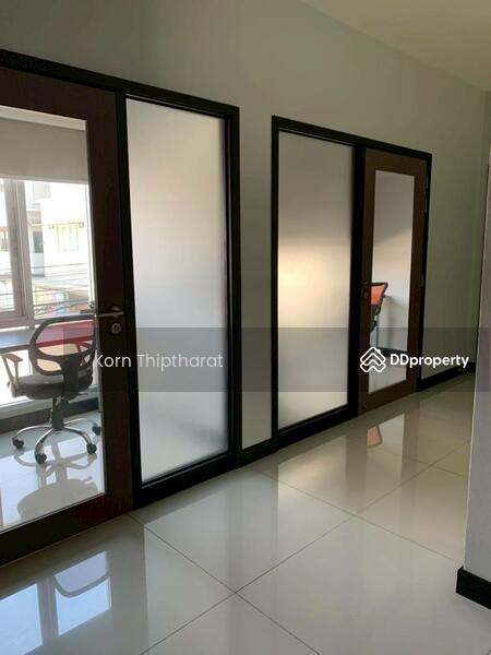 For Sale - ขายบ้าน -โฮมออฟฟิศ 4 ชั้น ( Home Office) 35 ตารางวา ซอย ลาดพร้าววังหิน 76, Bangkok
