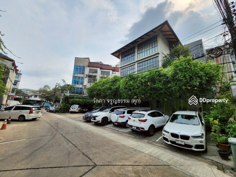 ขาย - ออฟฟิศ 4 ชั้น ทาวน์อินทาวน์ 5 แขวงพลับพลา เขตวังทองหลาง, กรุงเทพ