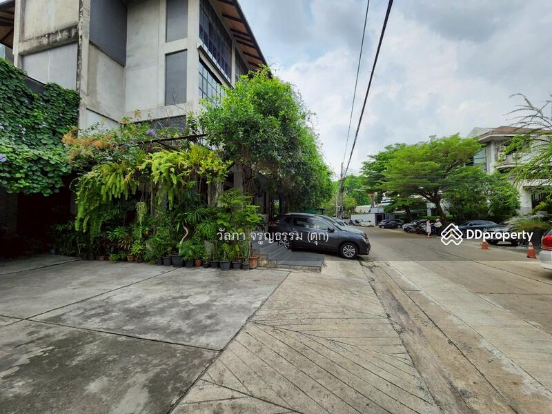 ขาย - ออฟฟิศ 4 ชั้น ทาวน์อินทาวน์ 5 แขวงพลับพลา เขตวังทองหลาง, กรุงเทพ