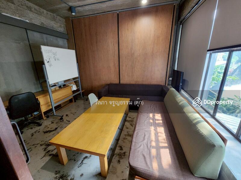 For Sale - For Sale – 4-Storey Office Building in Town in Town Soi 5, Prime Location, Over 1,600 sq.m., Bangkok