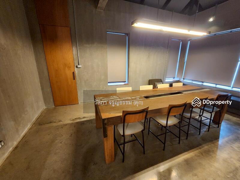 For Sale - For Sale – 4-Storey Office Building in Town in Town Soi 5, Prime Location, Over 1,600 sq.m., Bangkok