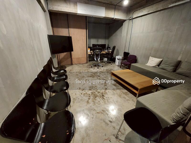 For Sale - For Sale – 4-Storey Office Building in Town in Town Soi 5, Prime Location, Over 1,600 sq.m., Bangkok