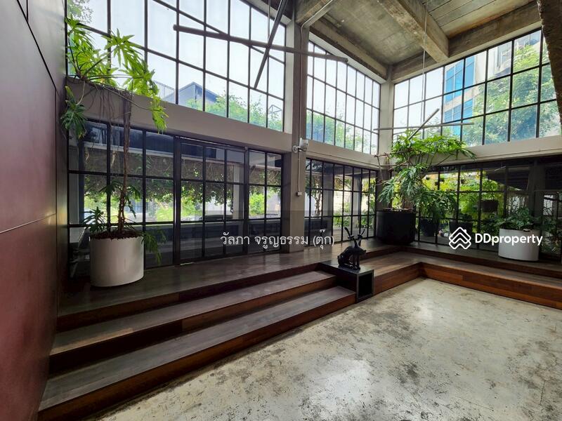 For Sale - For Sale – 4-Storey Office Building in Town in Town Soi 5, Prime Location, Over 1,600 sq.m., Bangkok