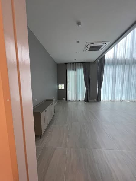 Grand Bangkok Boulevard Donmueang-Chaengwattana, นนทบุรี, 899 ถนน ศรีสมาน, บ้านใหม่, บางใหญ่, นนทบุรี, 7,352 ตร.ม., วิลล่า ให้เช่า, โดย สลิลา อภิญญาณกุล, 60177957 - DDproperty.com