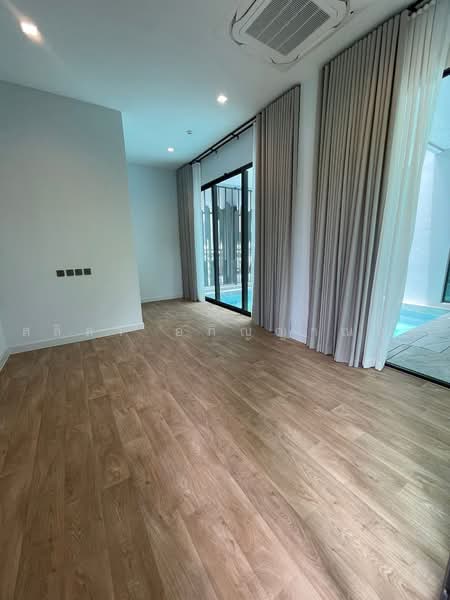 Grand Bangkok Boulevard Donmueang-Chaengwattana, Nonthaburi, 899 ถนน ศรีสมาน, Ban Mai, Bang Yai, Nonthaburi, 6 Bedrooms, 7,352 sqm, Villa For Rent, by สลิลา อภิญญาณกุล, 60177957 - DDproperty.com