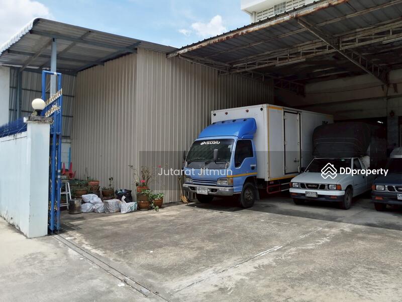 ขาย - อาคารบ้านและสำนักงานรวมทั้งคลังสินค้า ซอยรามอินทรา 5, กรุงเทพ