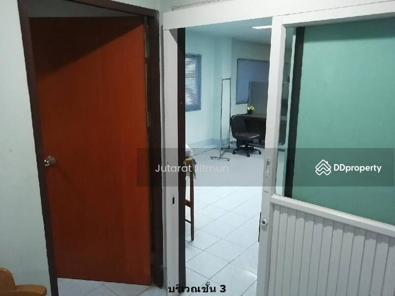 ขาย - อาคารบ้านและสำนักงานรวมทั้งคลังสินค้า ซอยรามอินทรา 5, กรุงเทพ