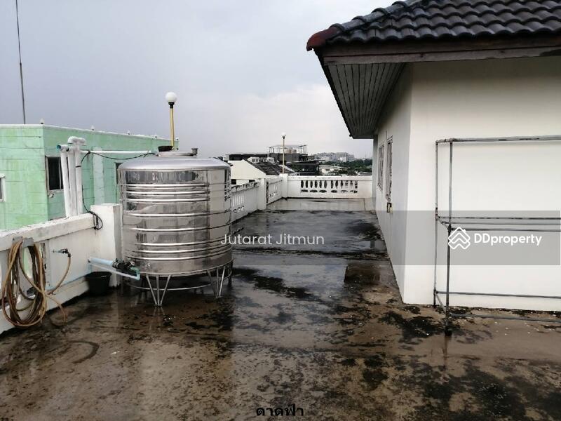 ขาย - อาคารบ้านและสำนักงานรวมทั้งคลังสินค้า ซอยรามอินทรา 5, กรุงเทพ