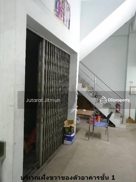 ขาย - อาคารบ้านและสำนักงานรวมทั้งคลังสินค้า ซอยรามอินทรา 5, กรุงเทพ