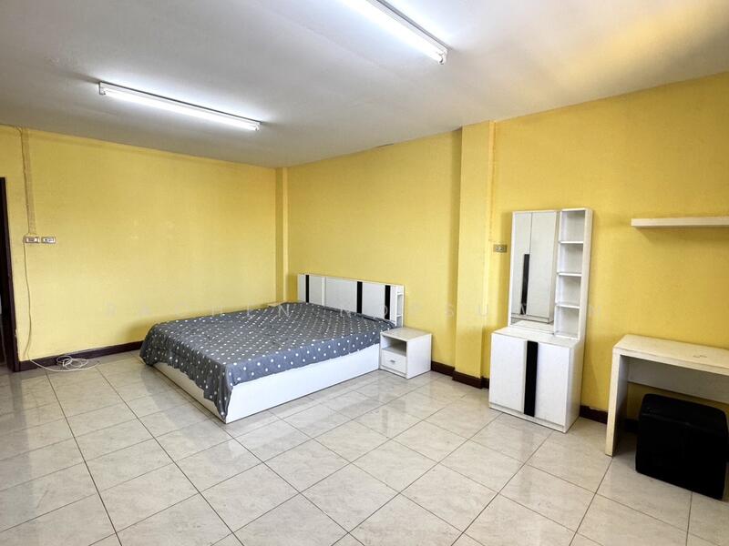 ให้เช่า - ให้เช่า อาคารพาณิชย์ 3ชั้น ติดถนนใหญ่ พิกัดบางดาน สงขลา 4 ห้องนอน พร้อมเฟอร์ ขนาด 50 ตร.วา, สงขลา