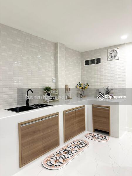 For Sale - ขายด่วน บ้านทาวน์เฮาส์ 2 ชั้น ตรงข้ามตลาด กรีนเวย์ 2-3 ห้องนอน ขนาด 18.6 ตร.วา ราคา 2.59 ล้านบาท, Songkhla
