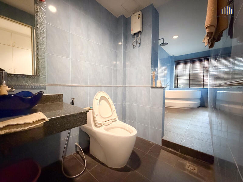 For Sale - โฮมออฟฟิศ / ตึกแถว / อาคารพาณิชย์ 4.5 ชั้น – ซอยลาซาล 58 ทำเลทองย่านลาซาล–บางนา -ศรีนครินทร์, Bangkok