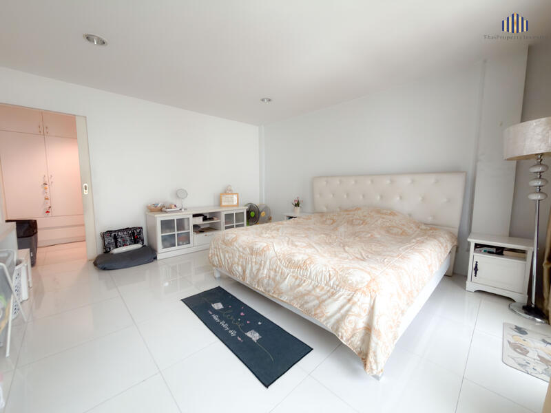 For Sale - โฮมออฟฟิศ / ตึกแถว / อาคารพาณิชย์ 4.5 ชั้น – ซอยลาซาล 58 ทำเลทองย่านลาซาล–บางนา -ศรีนครินทร์, Bangkok