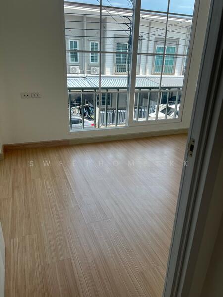 ให้เช่า - Q District Suksawad-Wongwaen Rama 3 : คิว ดิสทริค สุขสวัสดิ์-วงแหวนพระราม 3, สมุทรปราการ