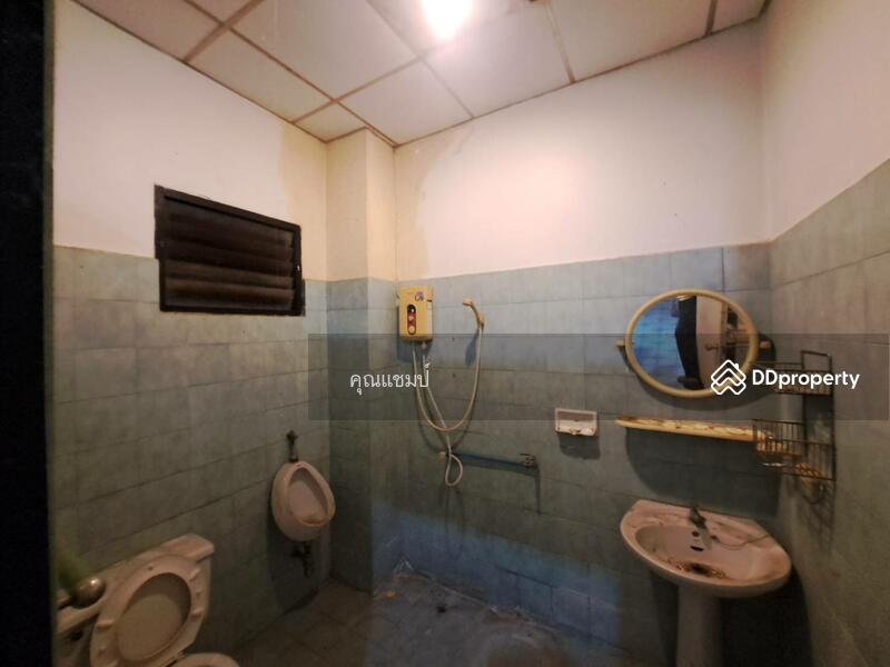 For Sale - ขายบ้านราคาต่ำกว่าตลาดสุดๆ ใกล้ MRT ภาวนา 850 ม. ซอยลาดพร้าว 41 ทาวน์เฮ้าส์ 2 ชั้น 17.5 ตรว, Bangkok