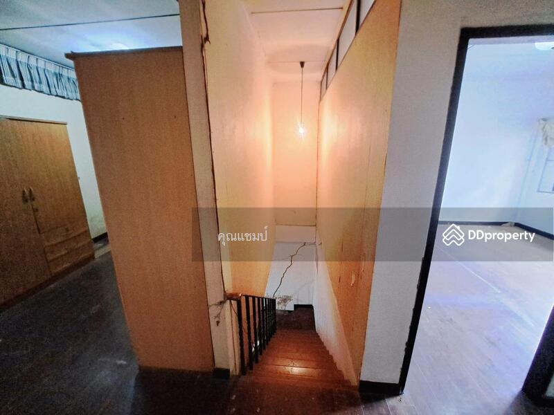 For Sale - ขายบ้านราคาต่ำกว่าตลาดสุดๆ ใกล้ MRT ภาวนา 850 ม. ซอยลาดพร้าว 41 ทาวน์เฮ้าส์ 2 ชั้น 17.5 ตรว, Bangkok