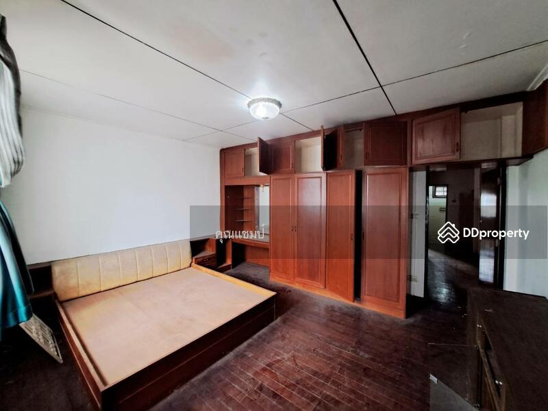 For Sale - ขายบ้านราคาต่ำกว่าตลาดสุดๆ ใกล้ MRT ภาวนา 850 ม. ซอยลาดพร้าว 41 ทาวน์เฮ้าส์ 2 ชั้น 17.5 ตรว, Bangkok