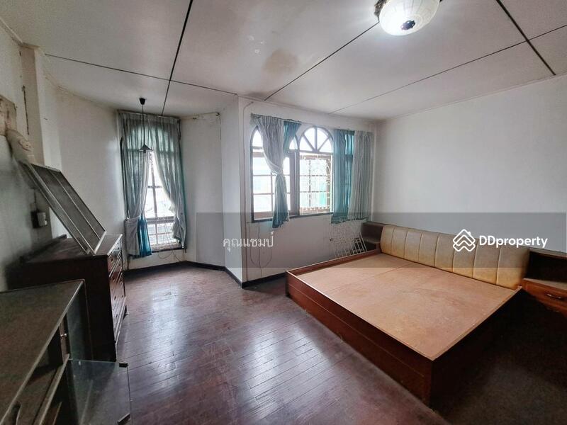 For Sale - ขายบ้านราคาต่ำกว่าตลาดสุดๆ ใกล้ MRT ภาวนา 850 ม. ซอยลาดพร้าว 41 ทาวน์เฮ้าส์ 2 ชั้น 17.5 ตรว, Bangkok