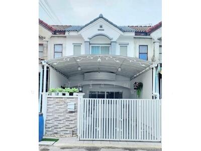 ขาย - ทาวน์เฮ้าส์ 2 ชั้น หมู่บ้านพลอยไพลิน สามพราน นครปฐม (ปรับปรุงใหม่ทั้งหลัง พร้อมอยู่), นครปฐม