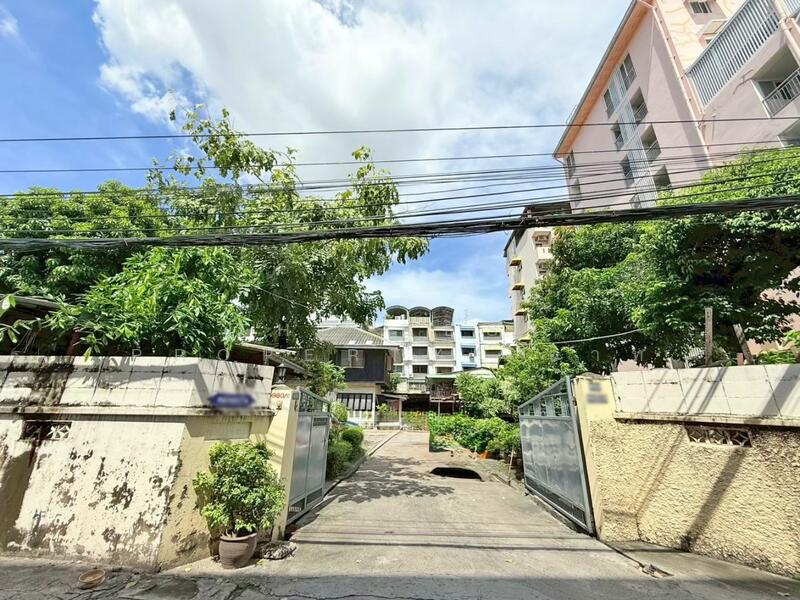 For Sale - บ้านเดี่ยวดุสิต กรุงเทพมหานคร, Bangkok