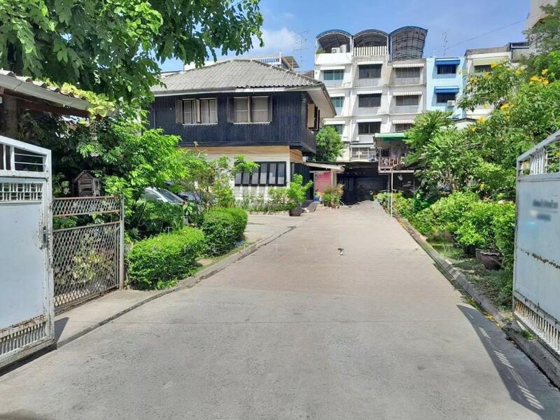 For Sale - บ้านเดี่ยวดุสิต กรุงเทพมหานคร, Bangkok